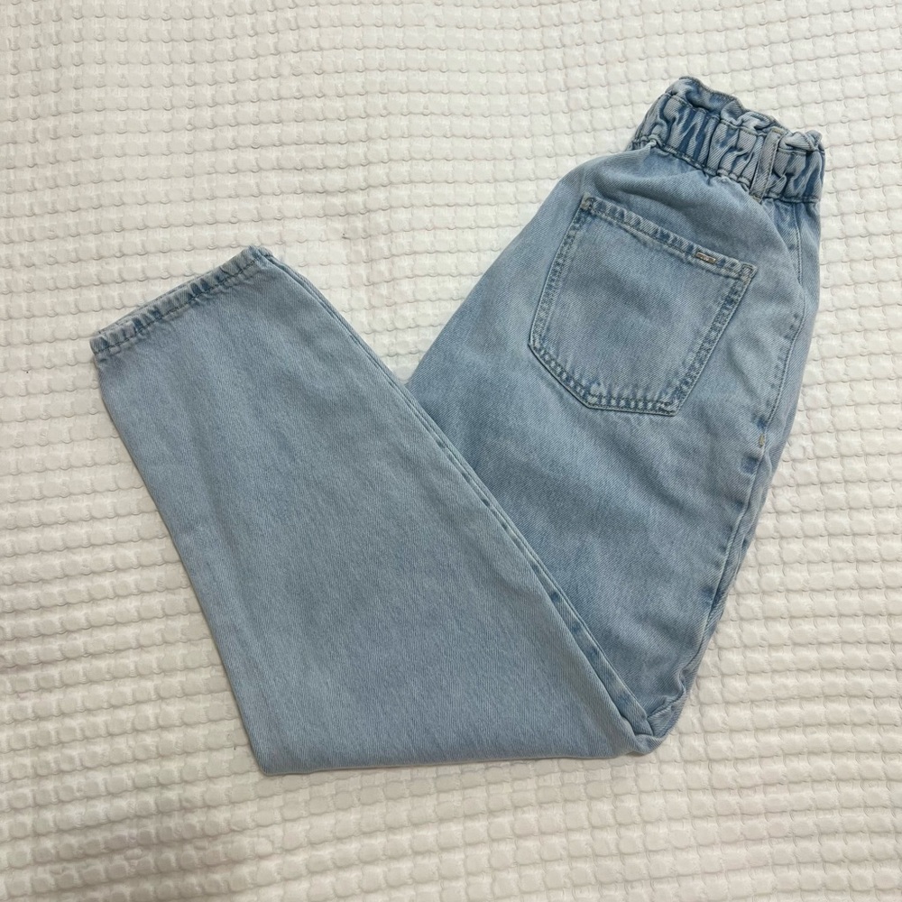 Zara Sz 2 High-Waisted Scrunch Jeans